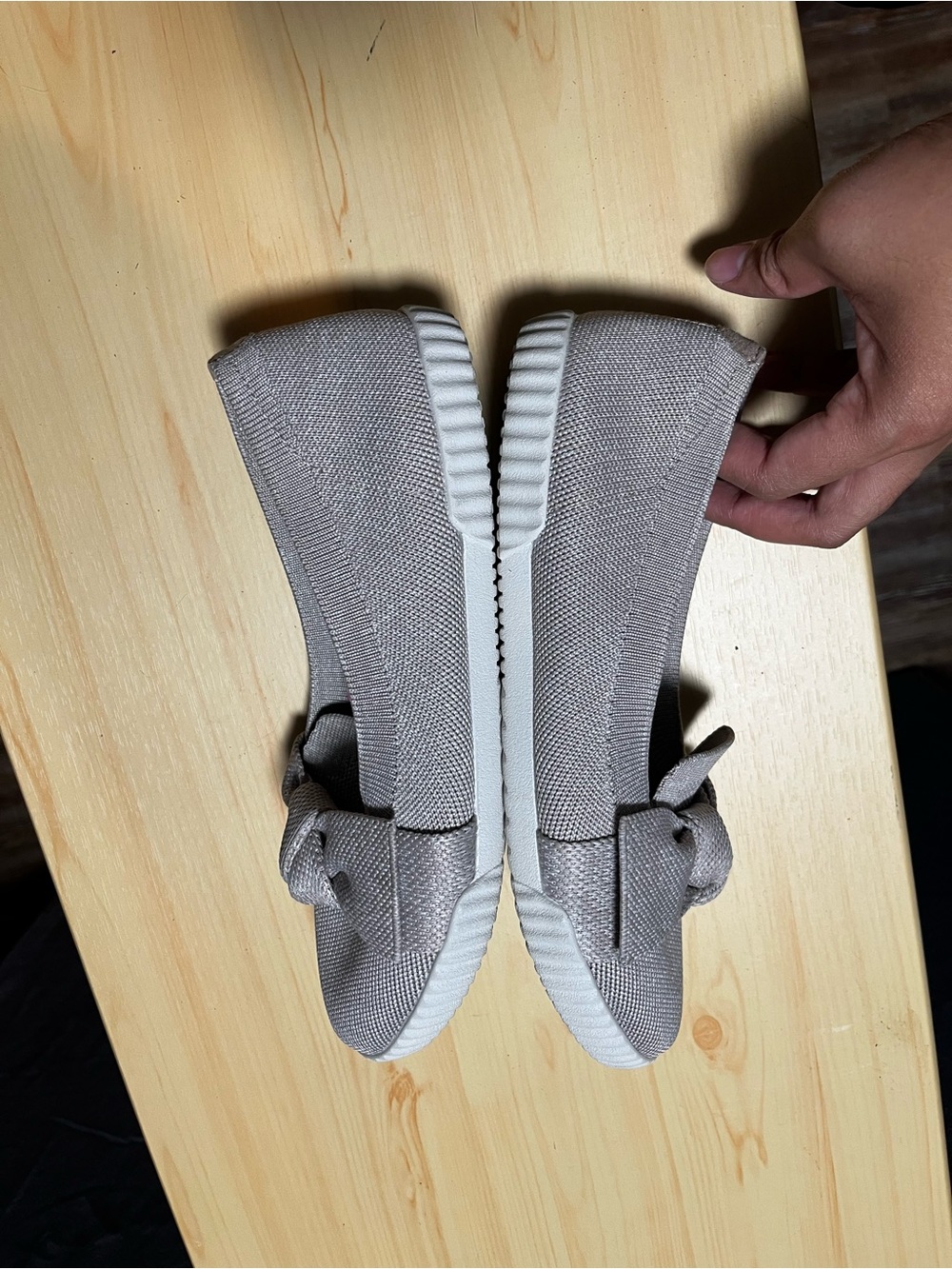 Skechers Slip On Size 9.5 Cleo Maya Light Grey Memory Foam Wide Fit Flats Shoes - Picture 9 of 11
